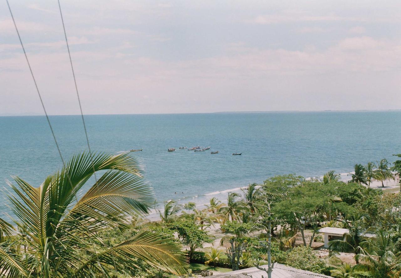 Hotel Punta De Aguila Necoclí Kültér fotó